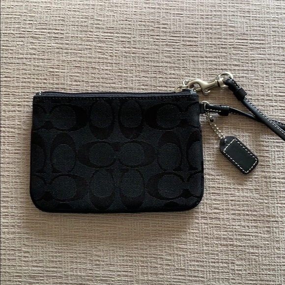 Coach wristlet - Picture 2 of 3